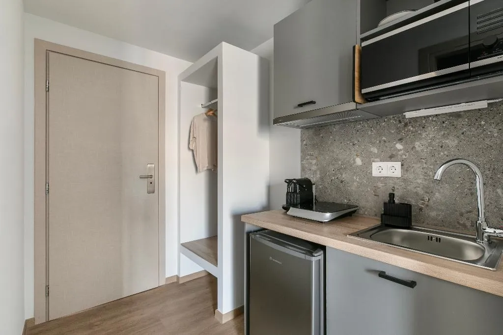 STUDIO SUPERIOR Room, B48 Athens Dafni, Athens
