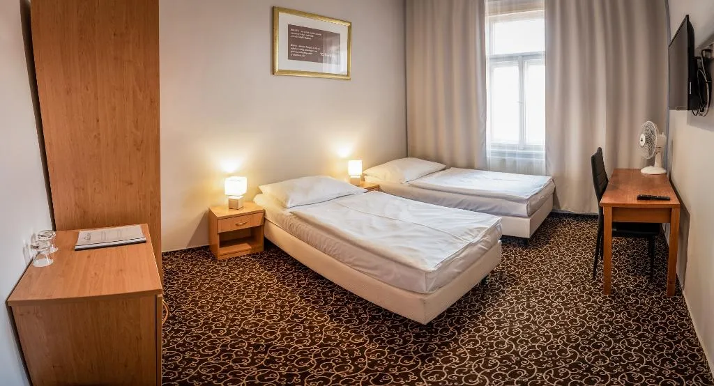 Double or Twin ECONOMY Room, Brixen, Prague