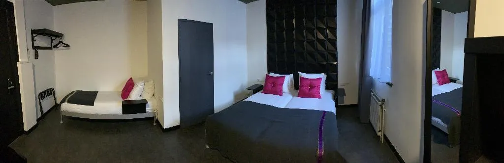 TRIPLE STANDARD Room, Hotel de Looier, Amsterdam