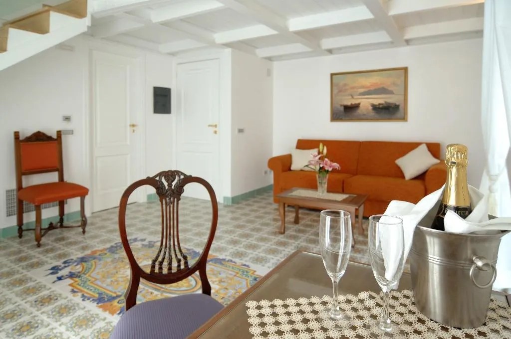 Room, Residenza Luce, Naples