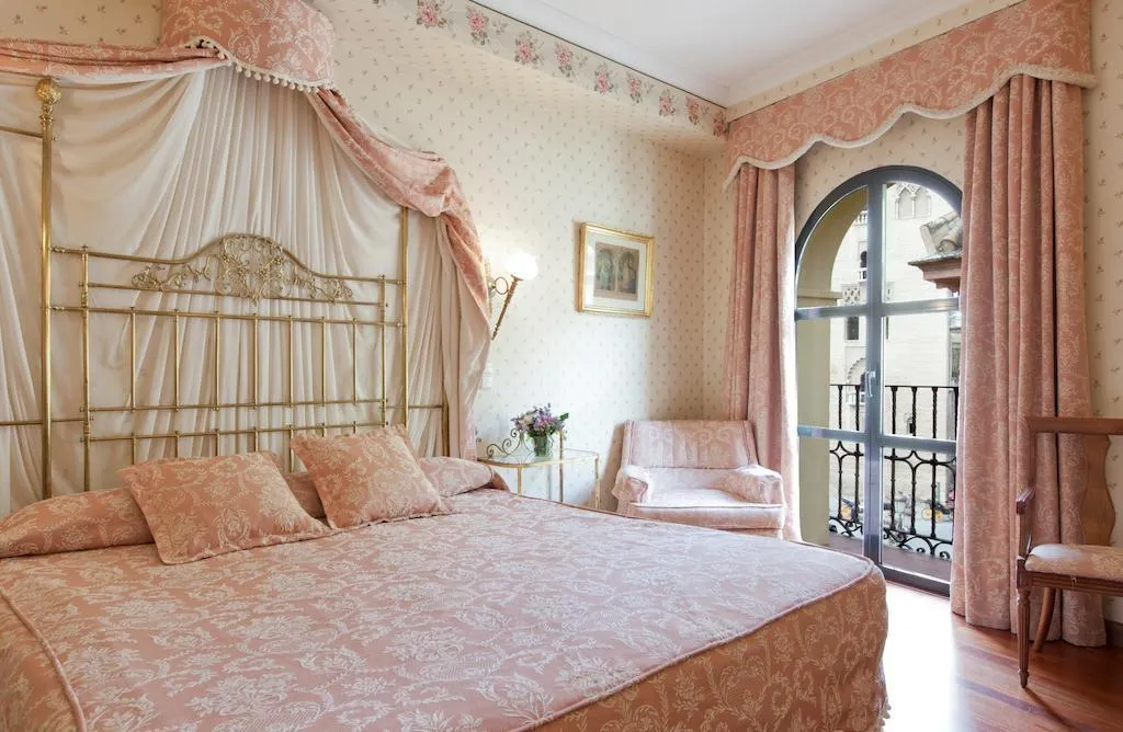 Room, Doña Maria, Seville