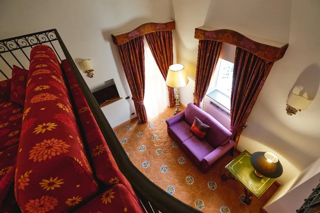 QUADRUPLE STANDARD Room, Botanico San Lazzaro, Naples