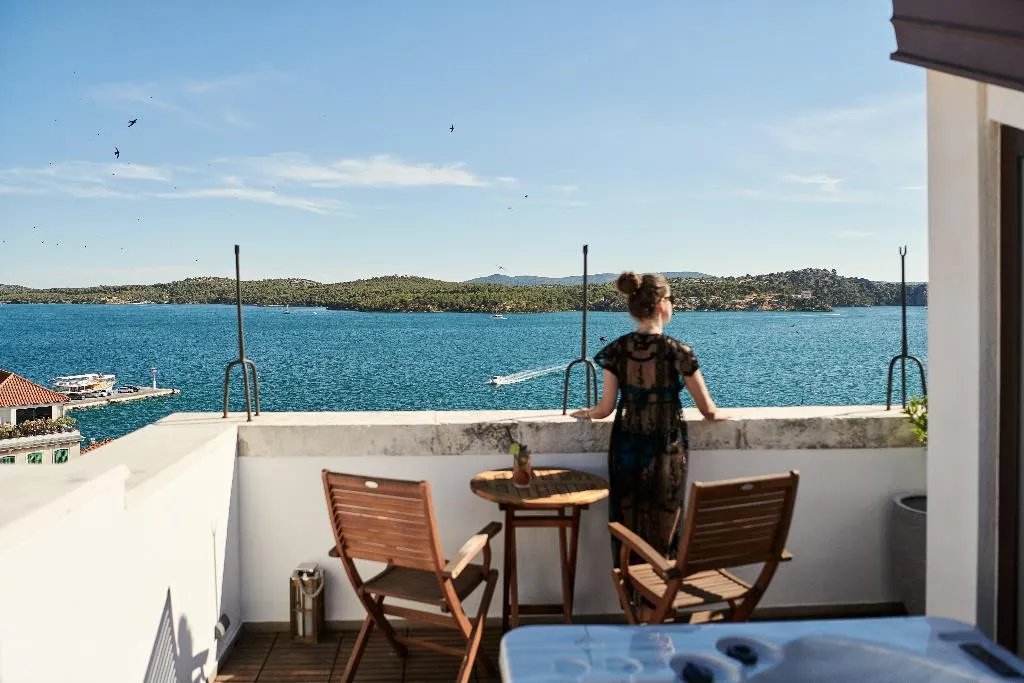 SUITE WITH TERRACE Room, Palace Divnic by Armerun Heritage Hotel, Split