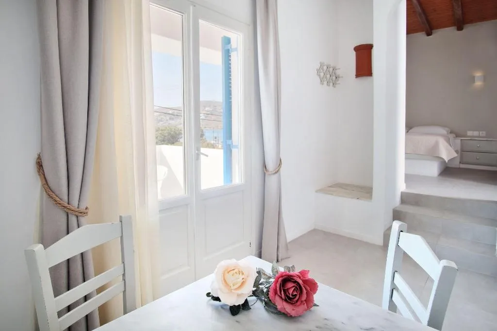 Room, Kritikakis Village Apartments, Santorini