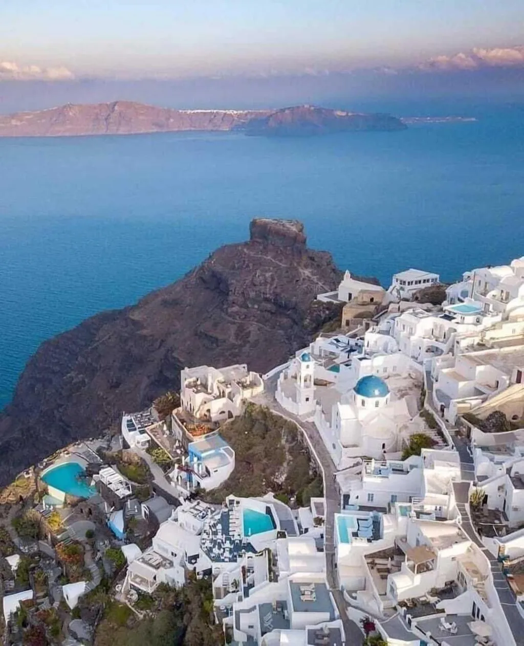 Sports and Entertainment, Pleasure Beachside Studios, Santorini