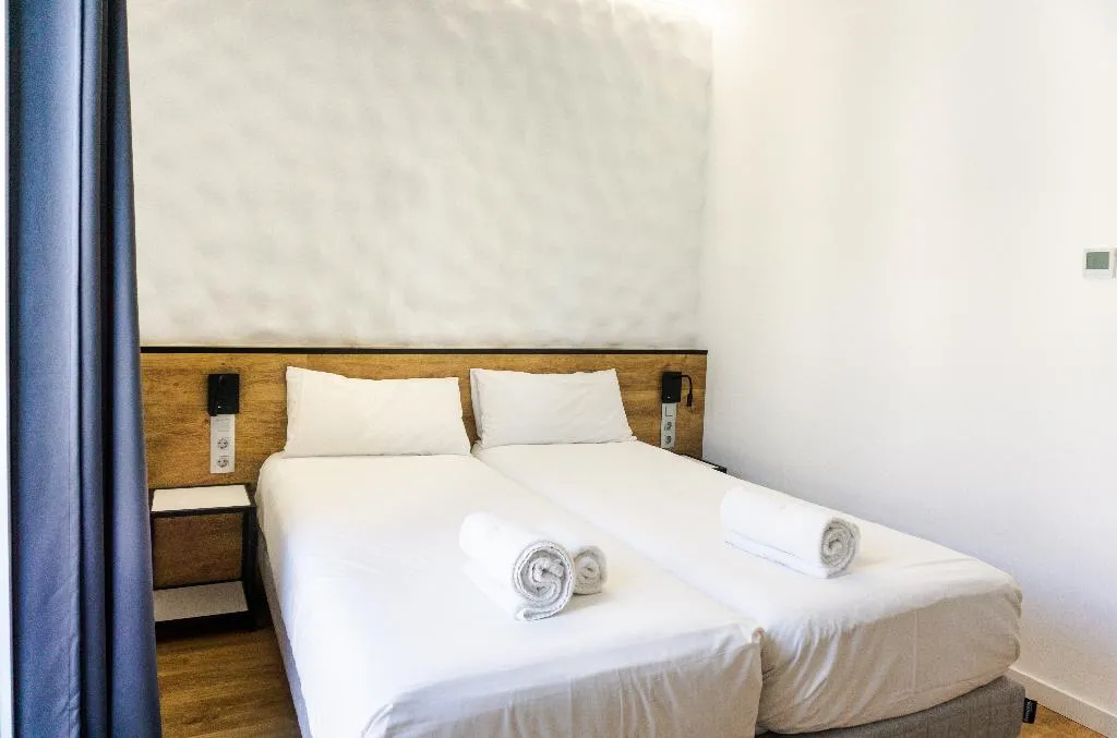 TWIN WITH VIEWS Room, Fontanella Green House, Barcelona