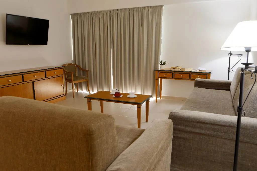 APARTMENT TWO BEDROOMS Room, PYR Fuengirola, Costa Del Sol
