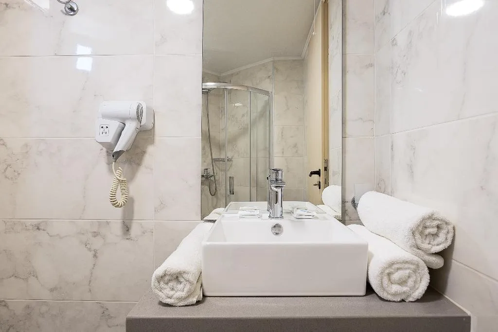 QUADRUPLE STANDARD Room, Rethymno Village, Crete