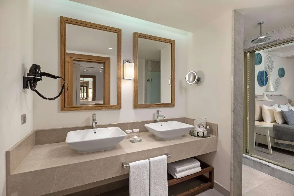 Room, Titanic Luxury Collection Bodrum, Bodrum