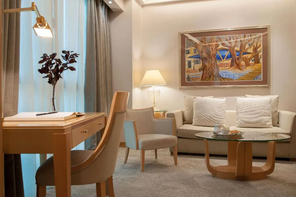 JUNIOR SUITE EXECUTIVE Room, Melia Athens, Athens