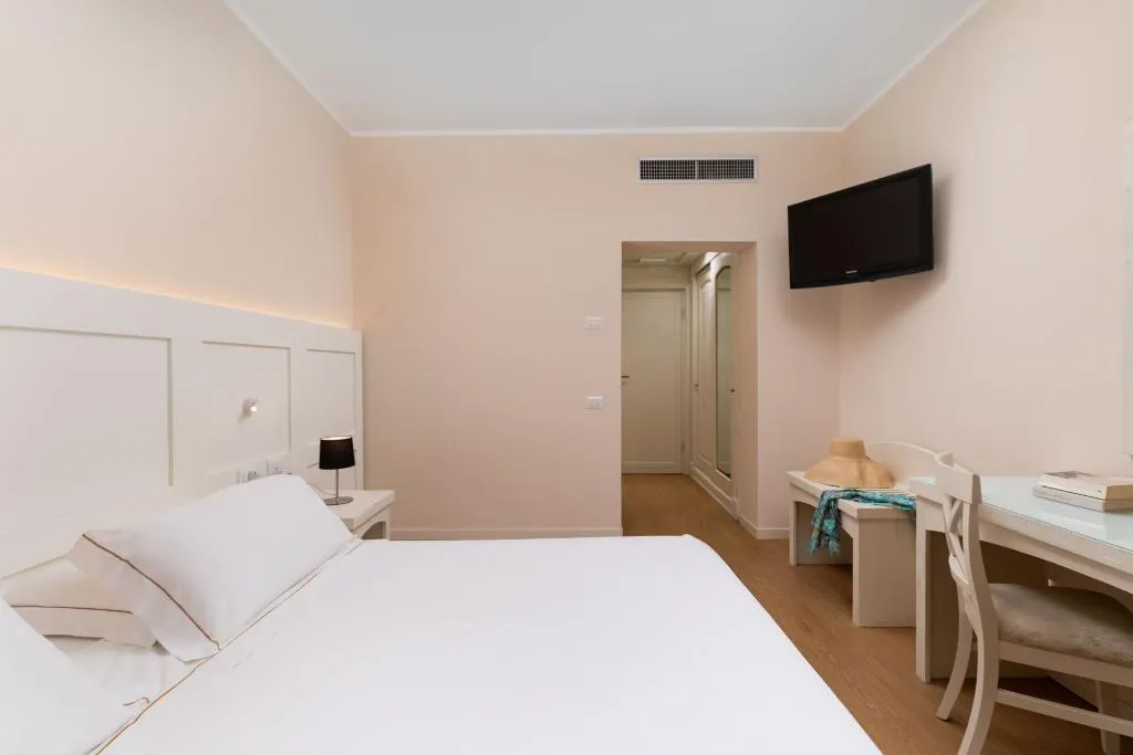 Double or Twin GARDEN VIEW Room, Punta Negra, Alghero