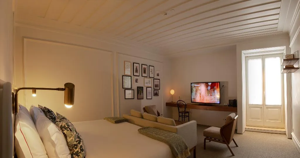 DOUBLE SUPERIOR Room, Lisboa Pessoa Hotel, Lisbon
