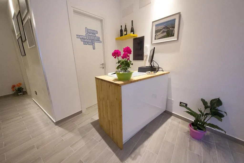 Lobby, NicaDomus B&B, Catania