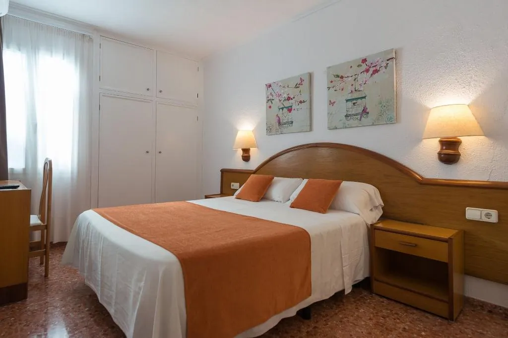 Room, Hostal Menurka, Menorca