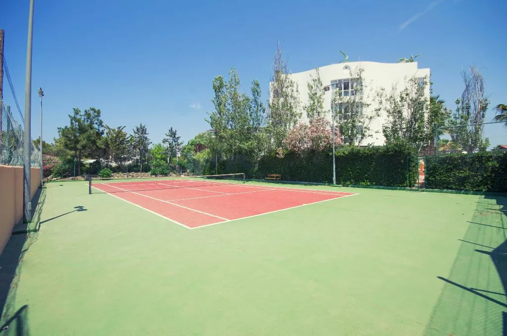 Sports and Entertainment, AzuLine Hotel Bergantin, Ibiza