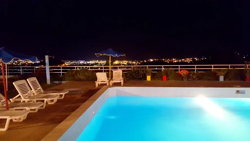 Pool, Oleander, Rhodes