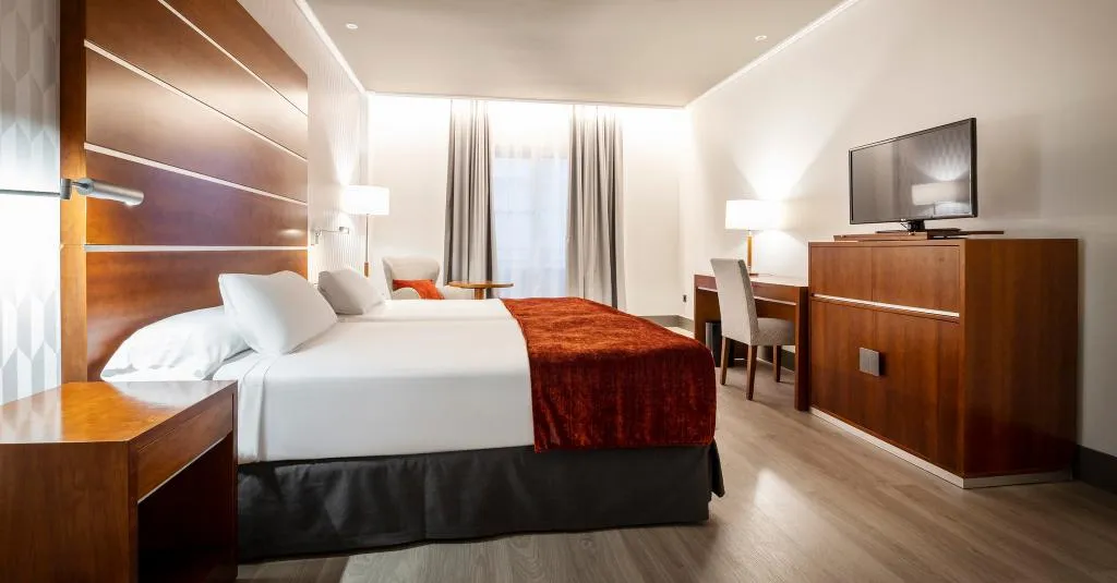 DOUBLE SINGLE USE STANDARD Room, Ilunion Alcora Sevilla, Seville