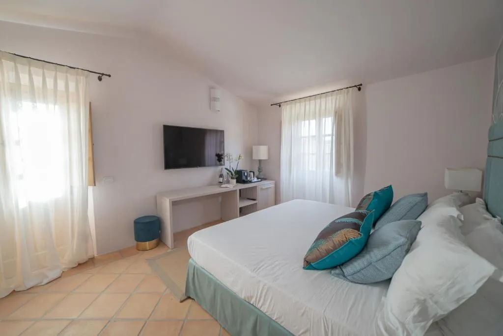 DOUBLE SUPERIOR SEA VIEW Room, Hotel Borgo Smeraldo, Olbia