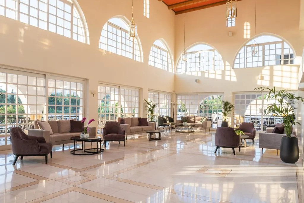 Lobby, Platanista, Kos