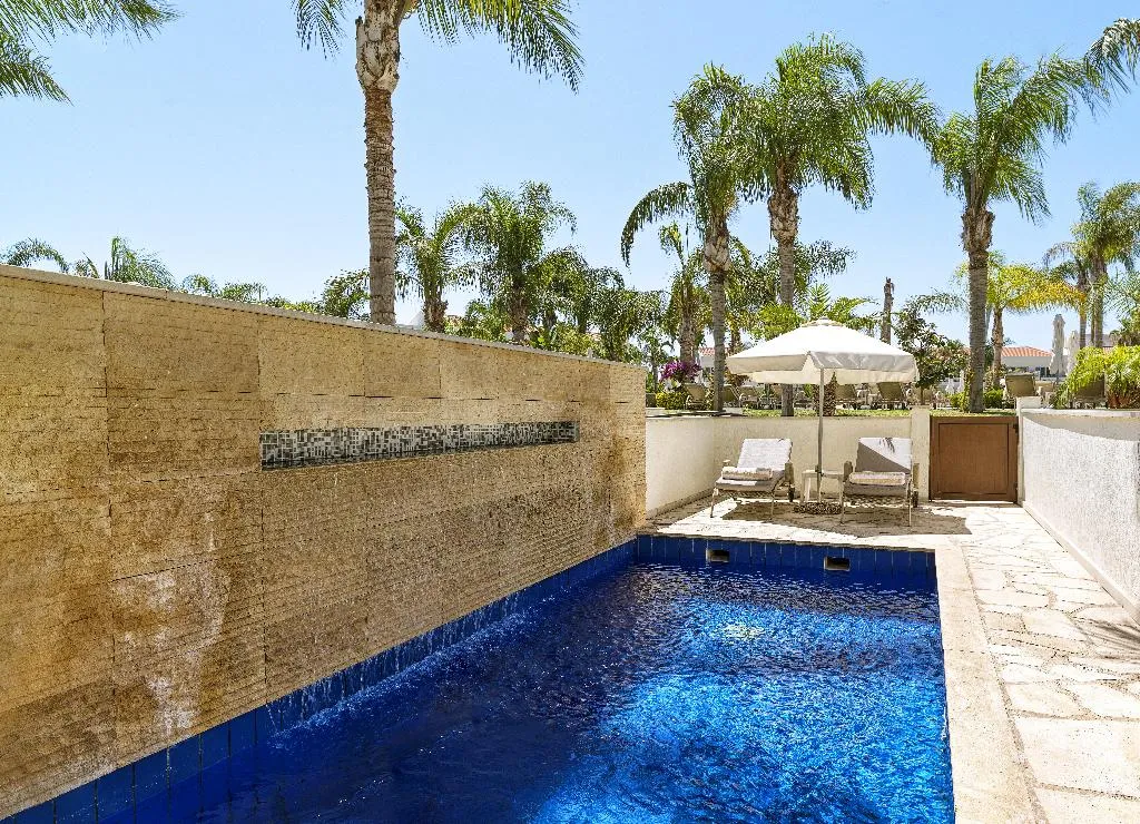 SUITE WITH PRIVATE POOL Room, Olympic Lagoon Resort, Cyprus