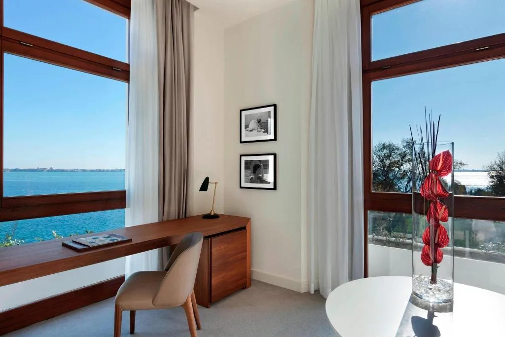 Room, JW Venice, Venice