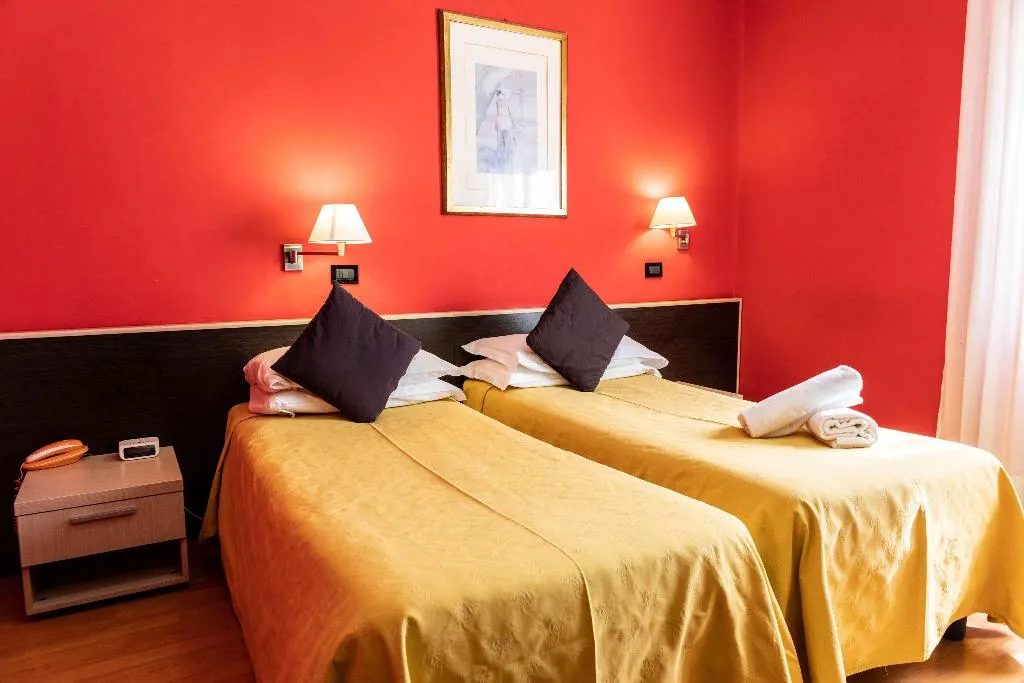 Room, Hotel Berlino Milano, Milan