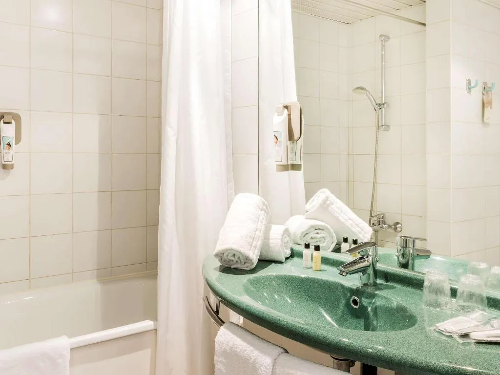 TRIPLE STANDARD Room, ibis Porto Sao Joao, Porto