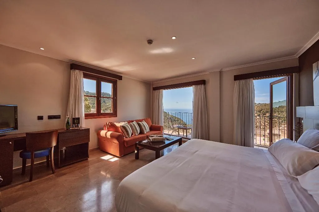 JUNIOR SUITE STANDARD Room, Hotel Maristel, Majorca