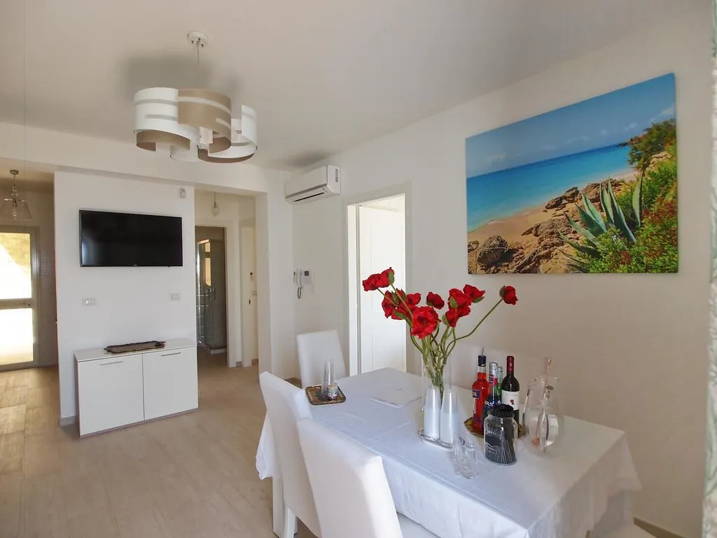 APARTMENT CAPACITY 5 Room, Le Villette, Taormina