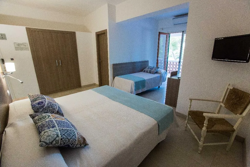 FAMILY ROOM WITH BALCONY Room, Tagomago, Ibiza