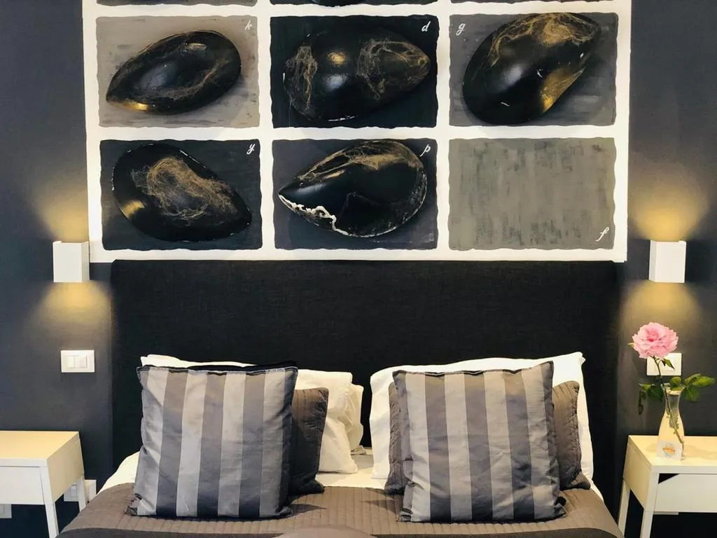 Room, Antichi Colori, Palermo