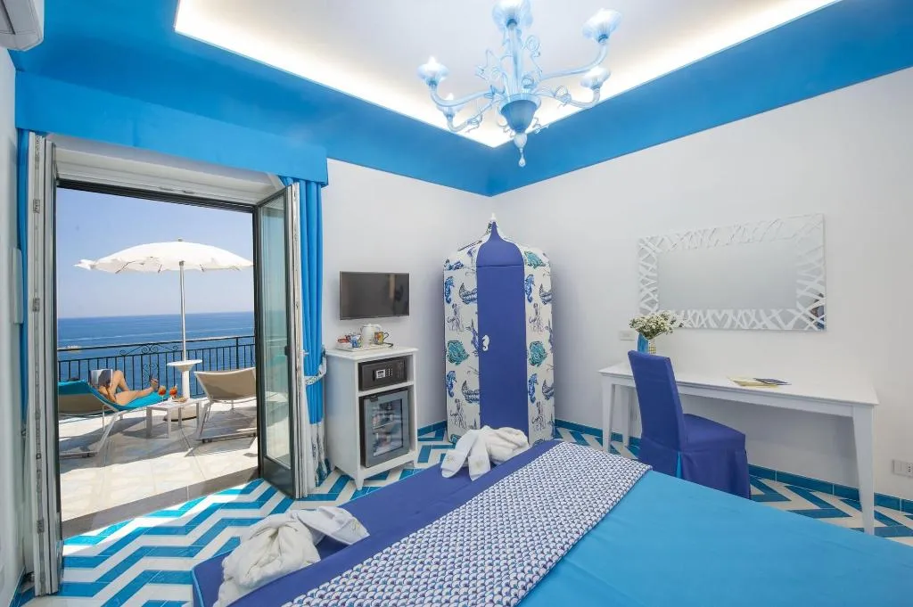 Room, Villa Maria Pia, Naples