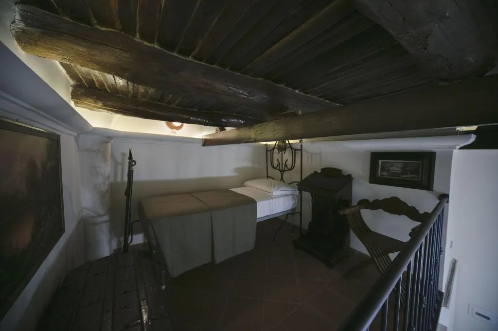 Room, Area Angioina Suites, Naples