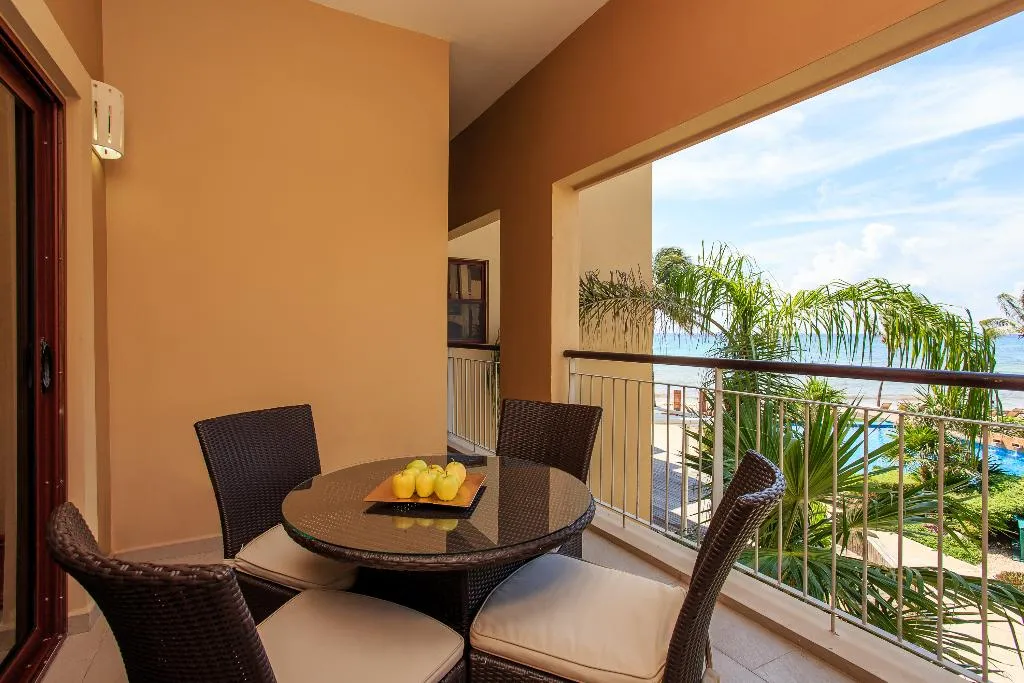 APARTMENT CAPACITY 6 TWO BEDROOMS Room, El Faro Residences, Playa Del Carmen
