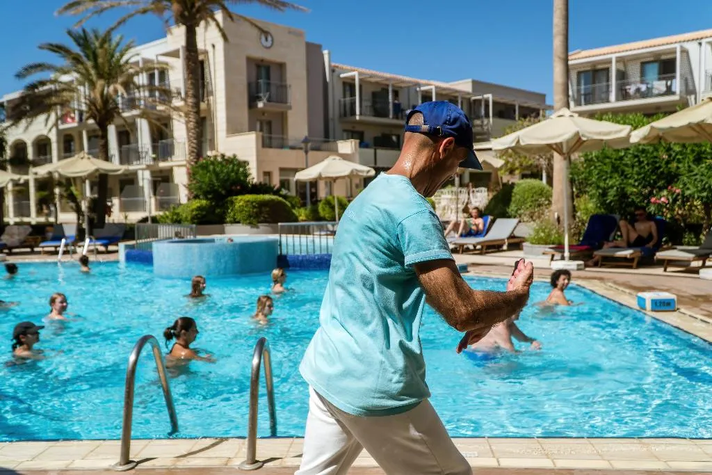 Sports and Entertainment, Pearl Beach, Crete
