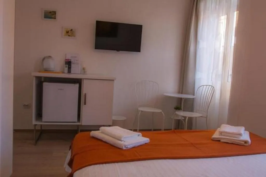 Room WITH DOUBLE BED Room, Guesthouse Two Friends Dubrovnik Palace, Dubrovnik