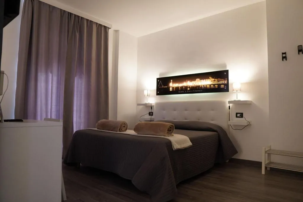 Room, NicaDomus B&B, Catania