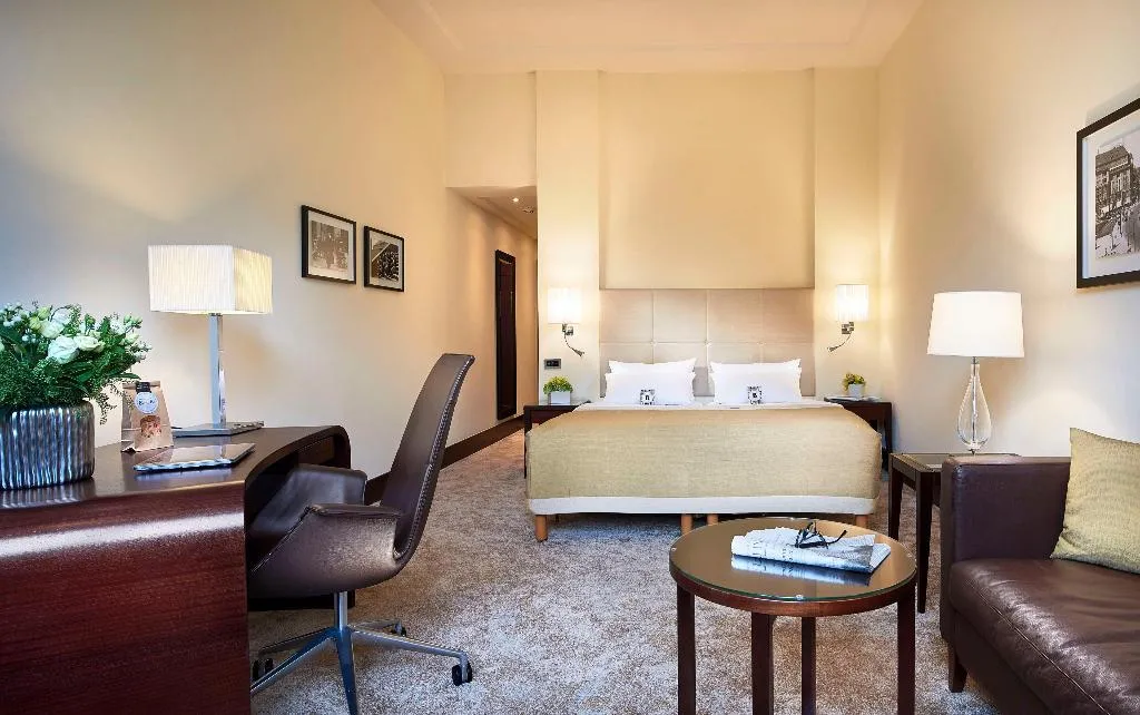 Room GRAND DELUXE Room, Vignette Collection Bristol Berlin, Berlin