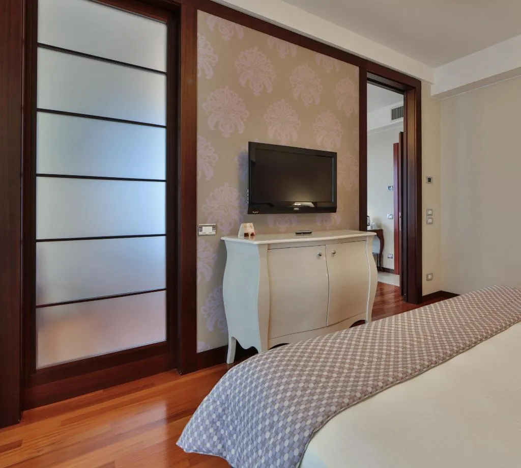 SUITE CLASSIC Room, UNA HOTELS Expo Fiera Milano, Milan