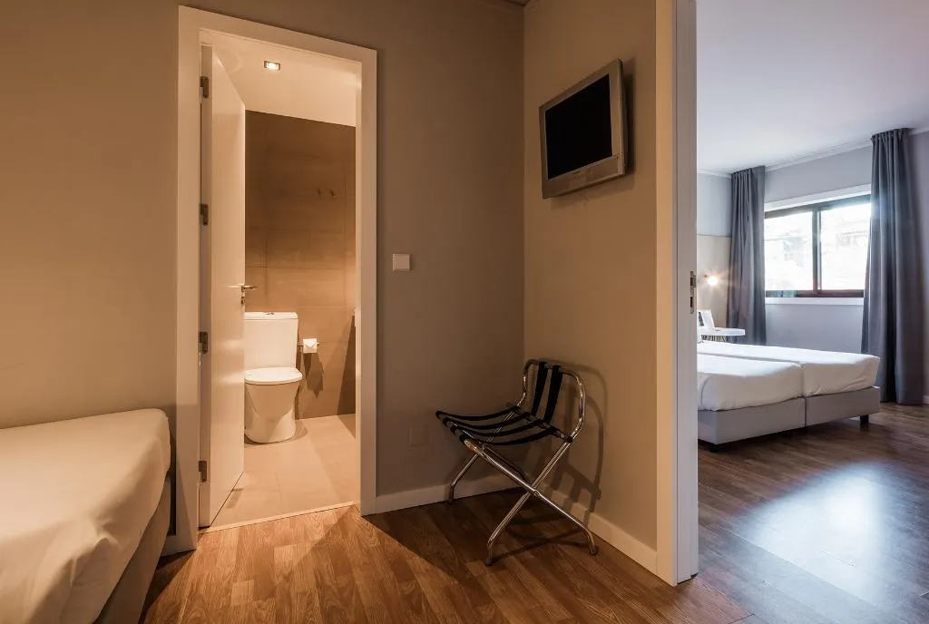 FAMILY ROOM STANDARD Room, ClipHotel Gaia Porto, Porto