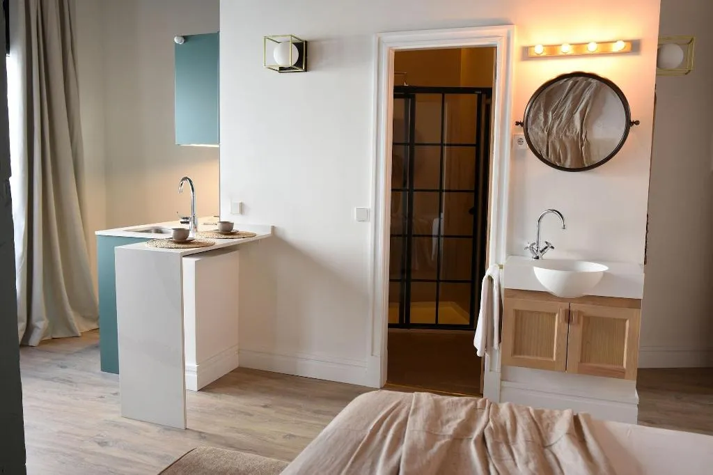 Room, Honest Sevilla, Seville