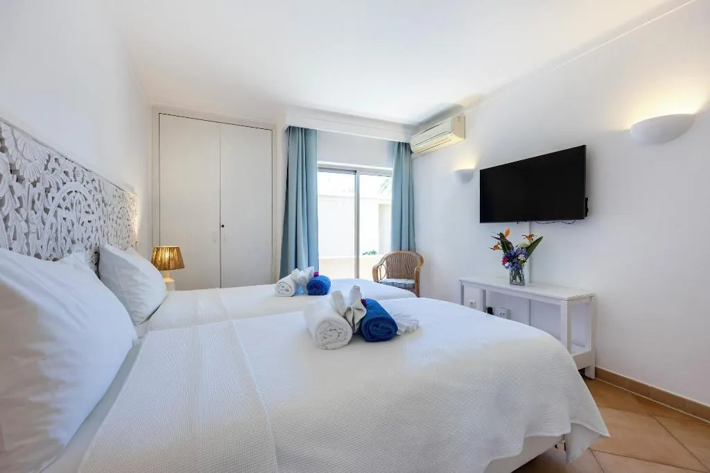 Room, Vila Palmeira, Algarve