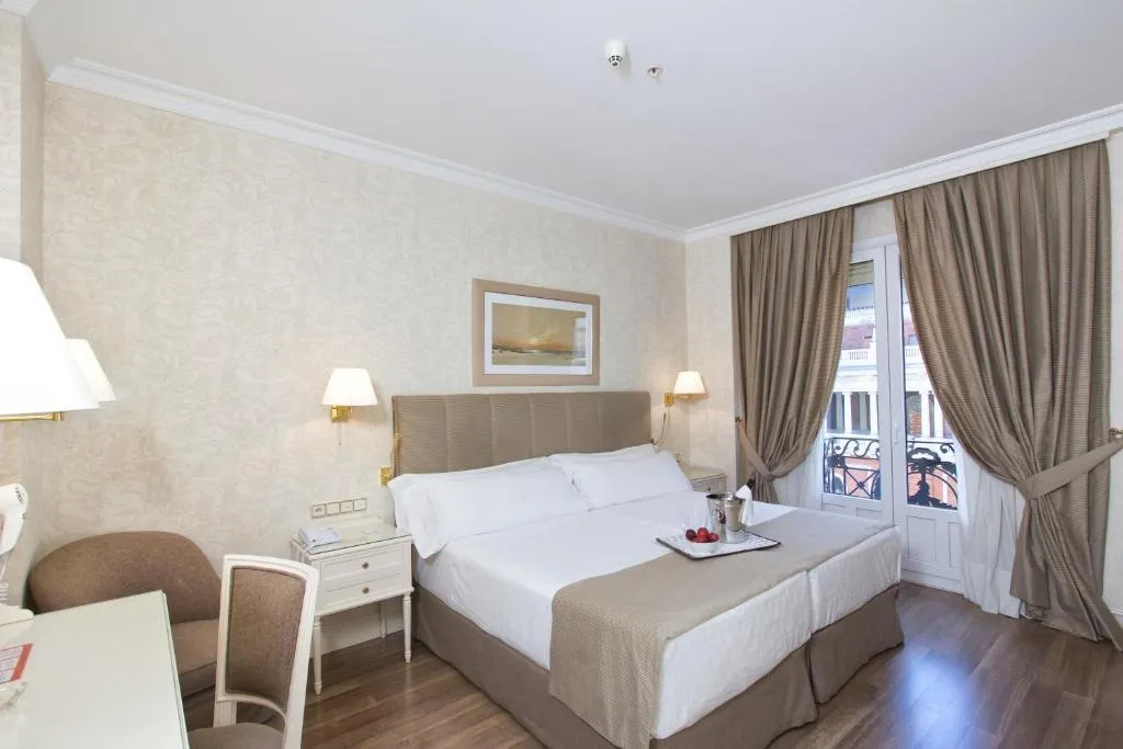 DOUBLE SUPERIOR Room, Hotel Atlantico, Madrid