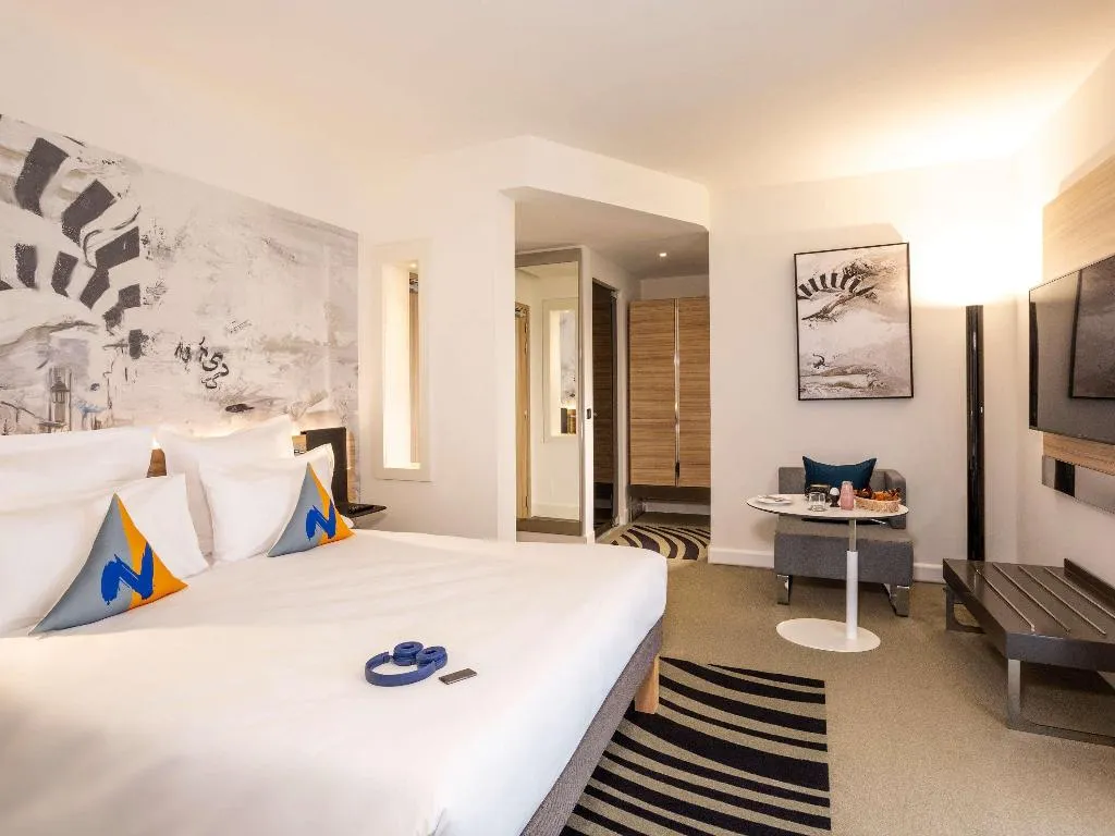 DOUBLE SUPERIOR Room, Novotel Tunis Lac, Tunisia