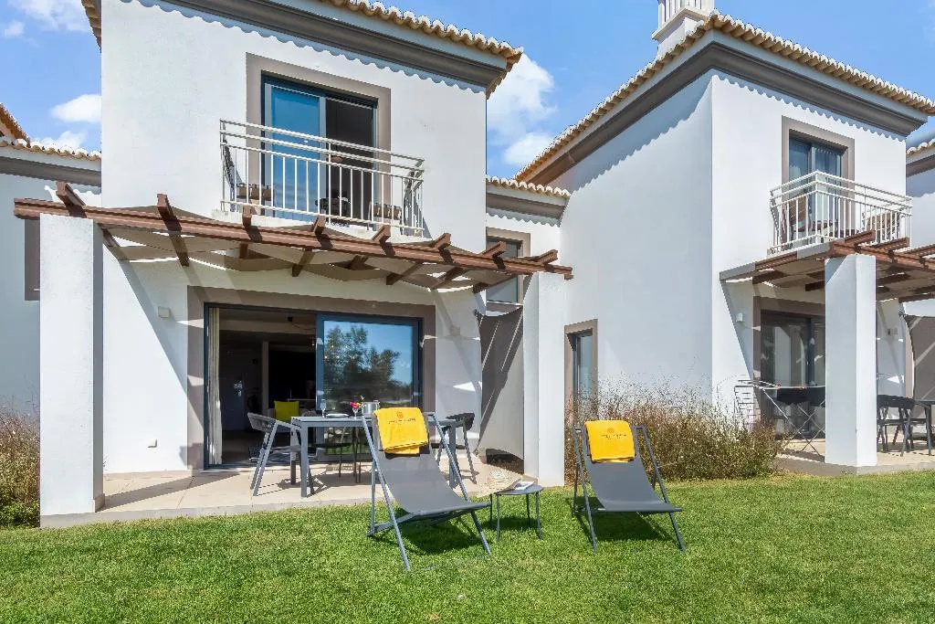 TOWNHOME TWO BEDROOMS Room, Quinta do Algarvio Village, Algarve