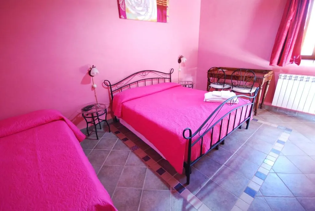 Room, Giucalem La Casa Negli Orti, Catania