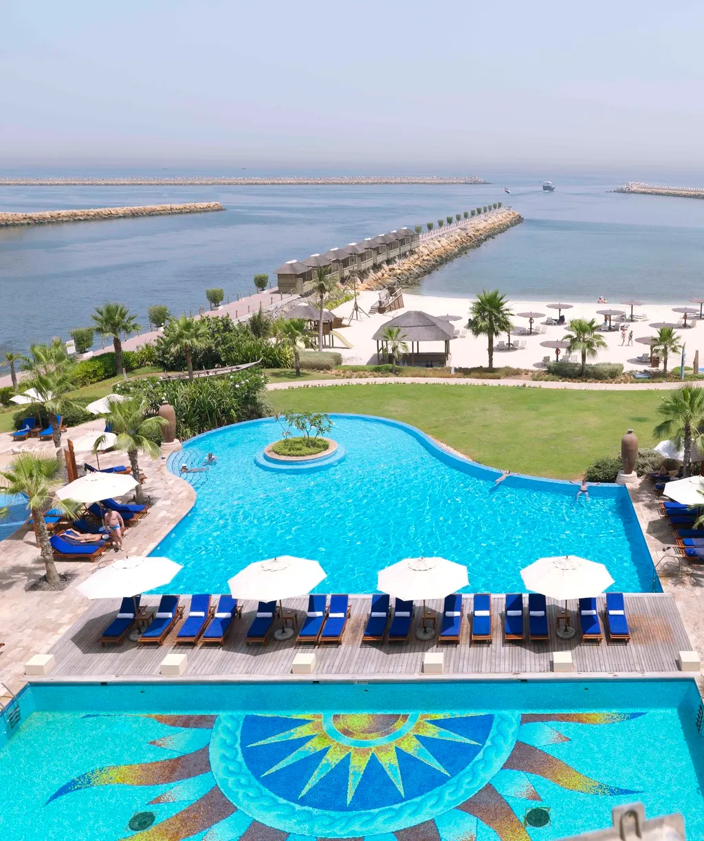 Pool, Radisson Blu Resort, Sharjah, Dubai