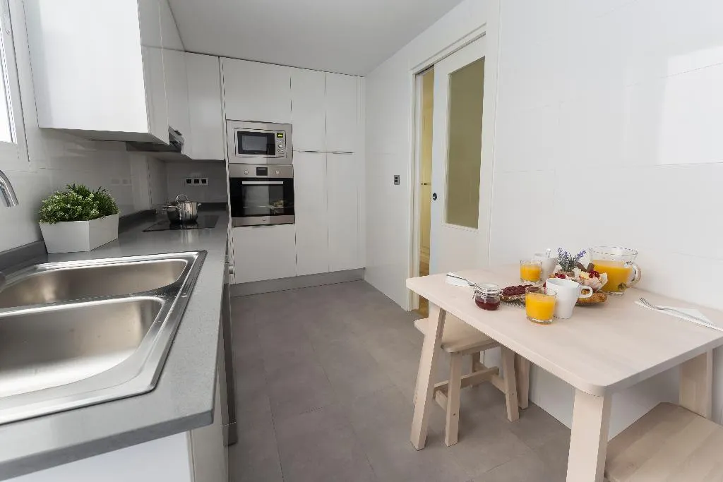 APARTMENT SUPERIOR Room, HQ Rooms San Vicente, Valencia