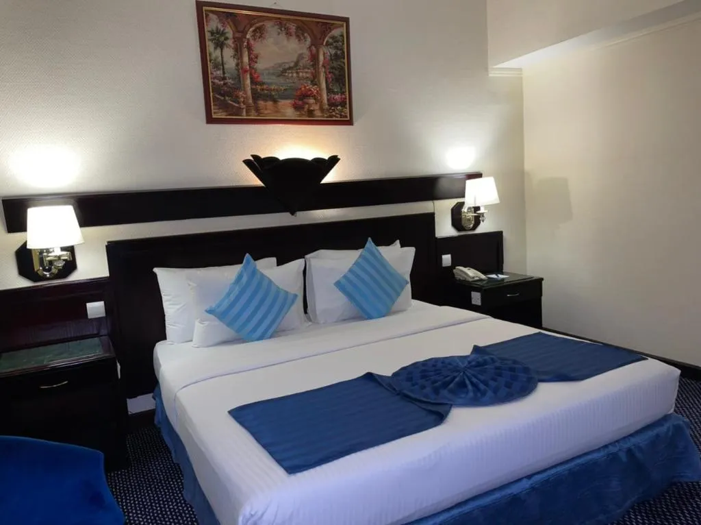 Room, Claridge, Dubai