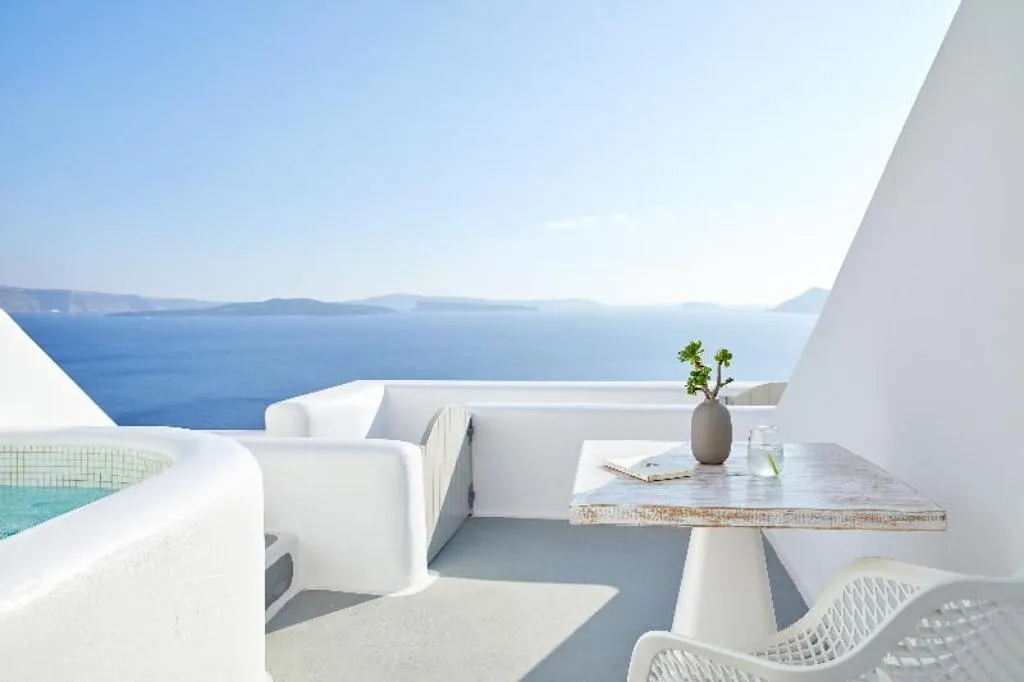JUNIOR SUITE SEA VIEW Room, La Perla Villas and Suites, Santorini